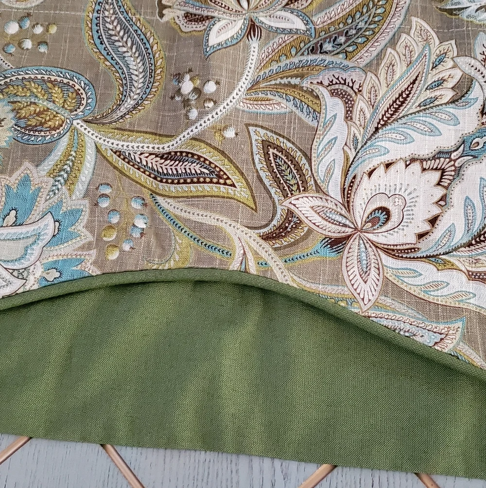 Floral Patterned Valance with Green Trim. 52
